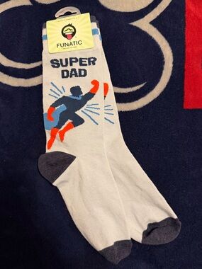 Funatic Super Dad Superhero Crew Socks Men’s 6-11 New with Tags Father’s Day